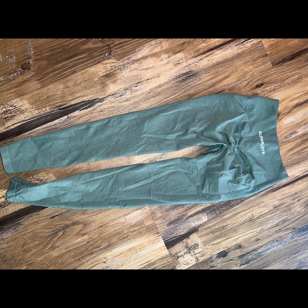 ALPHALETE— Worn once!!